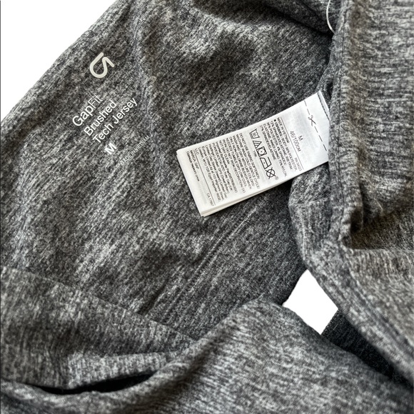 GAP GapFit HEATHER GREY Brushed Tech Jersey Low Support Sports Bra style #495664 - Picture 4 of 7